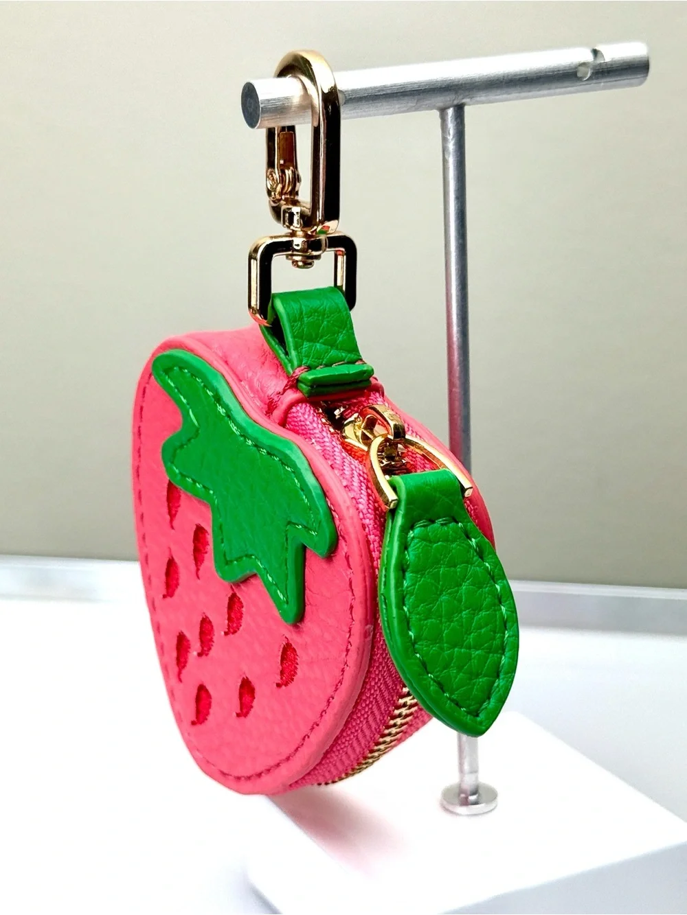 🍓 Strawberry Coin Pouch Keychain Micro Mini Bag Charm